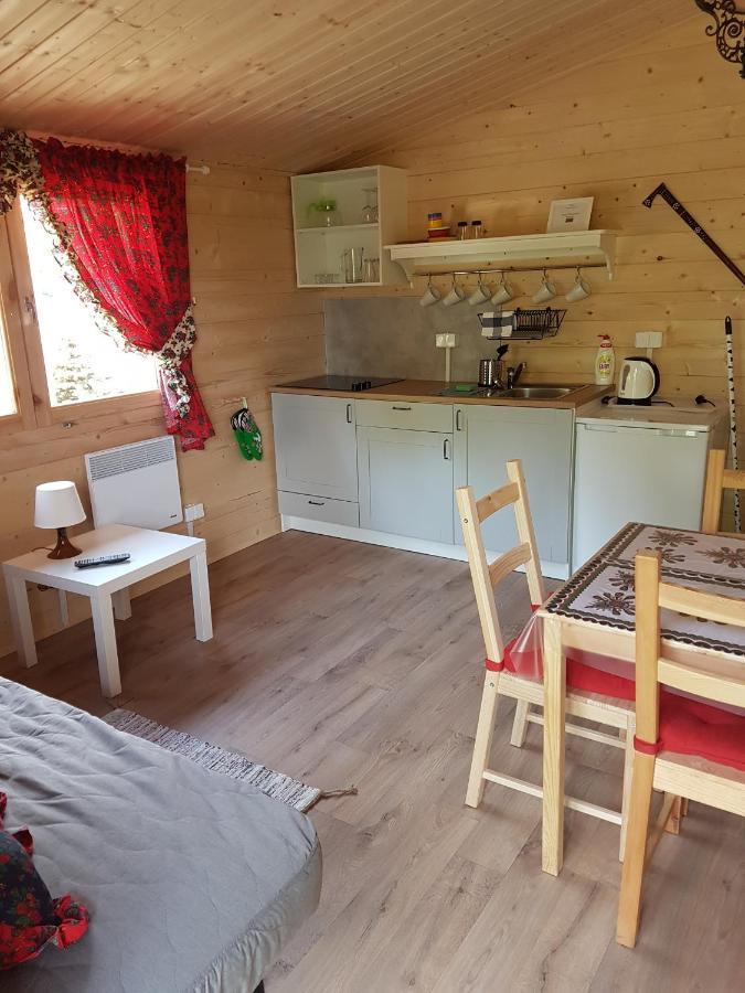 Camping Family Bronowice  エクステリア 写真