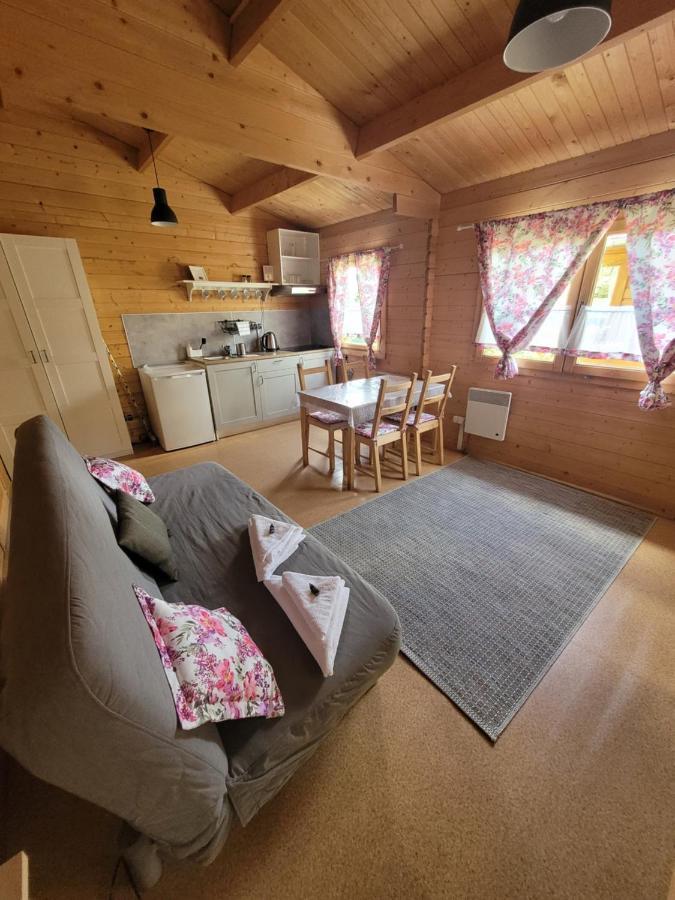 Camping Family Bronowice  エクステリア 写真