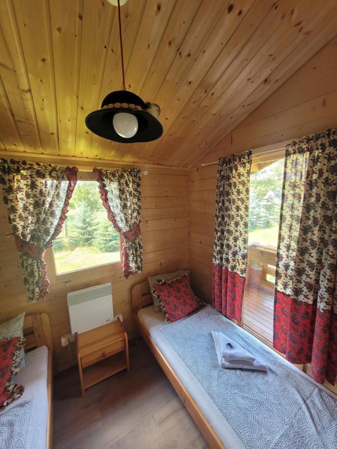Camping Family Bronowice  エクステリア 写真