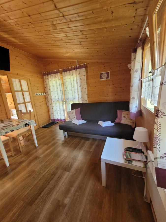 Camping Family Bronowice  エクステリア 写真